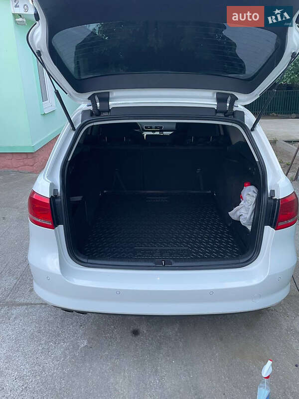 Универсал Volkswagen Passat 2013 в Николаеве фото 8 Универсал Volkswagen Passat 2013 в Николаеве