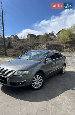 Седан Volkswagen Passat 2007 в Києві