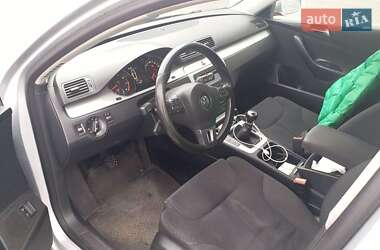 Універсал Volkswagen Passat 2010 в 