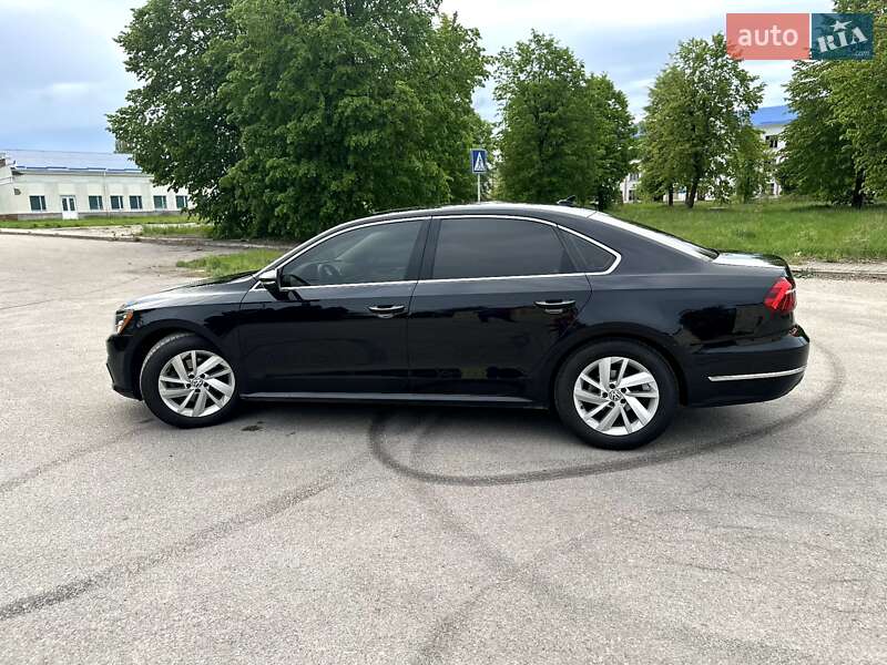 Седан Volkswagen Passat 2018 в Шостке