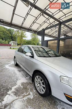 Седан Volkswagen Passat 2010 в 
