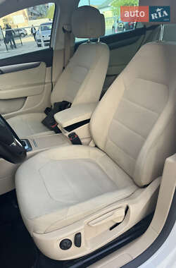 Универсал Volkswagen Passat 2014 в 