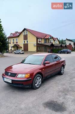 Седан Volkswagen Passat 1997 в 