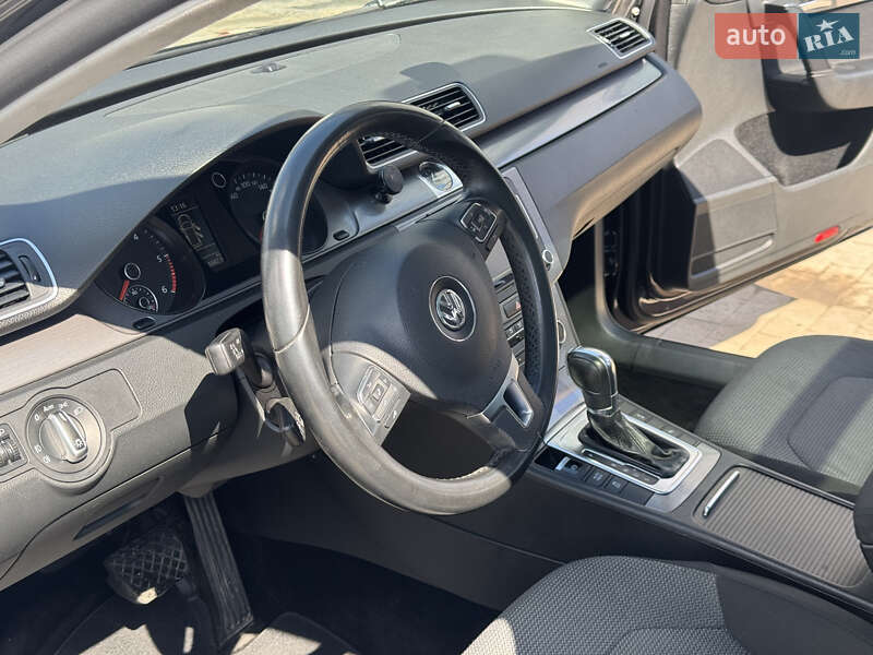 Універсал Volkswagen Passat 2011 в Новій Водолагі фото 8 Універсал Volkswagen Passat 2011 в Новій Водолагі