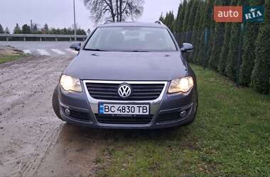 Універсал Volkswagen Passat 2010 в 
