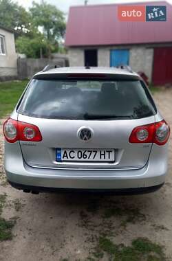 Універсал Volkswagen Passat 2005 в Луцьку
