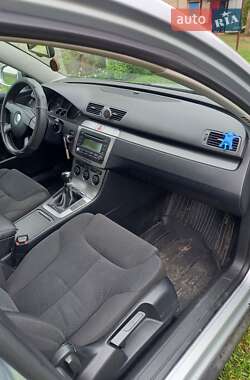 Універсал Volkswagen Passat 2005 в 