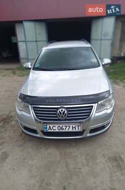 Універсал Volkswagen Passat 2005 в 