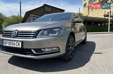 Седан Volkswagen Passat 2014 в 