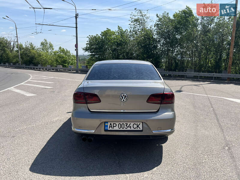 Седан Volkswagen Passat 2014 в Днепре