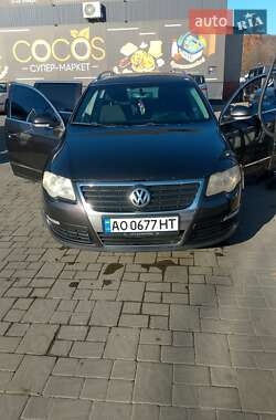 Універсал Volkswagen Passat 2005 в Ужгороді