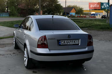 Седан Volkswagen Passat 2001 в 