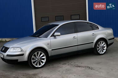 Седан Volkswagen Passat 2001 в 