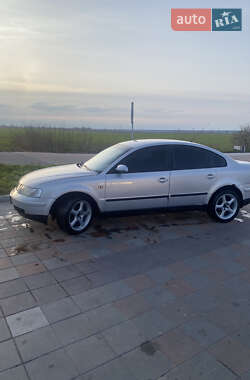 Седан Volkswagen Passat 1997 в 
