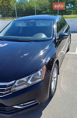 Седан Volkswagen Passat 2016 в Дніпрі