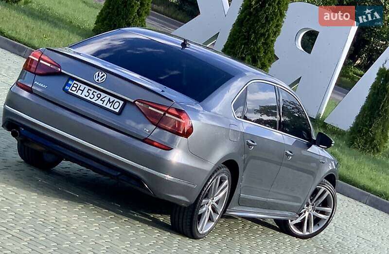 Седан Volkswagen Passat 2017 в Одесі