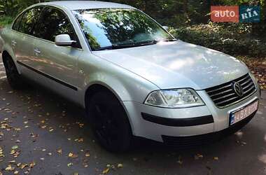 Седан Volkswagen Passat 2002 в Долине
