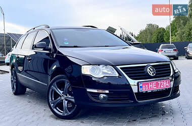 Універсал Volkswagen Passat 2010 в 
