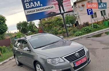 Універсал Volkswagen Passat 2009 в Луцьку