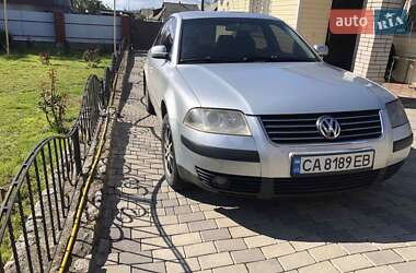 Седан Volkswagen Passat 2003 в Умані