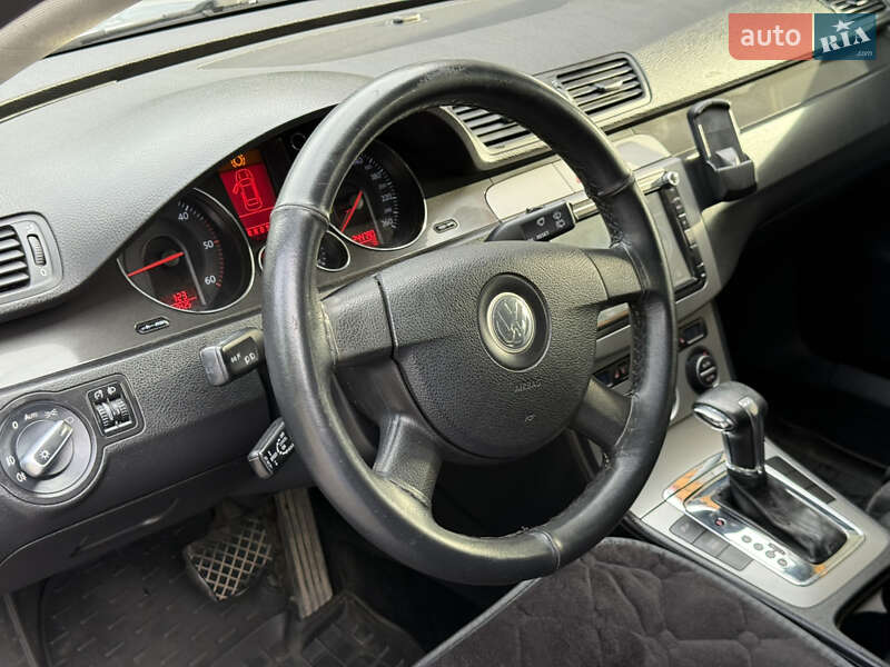 Універсал Volkswagen Passat 2005 в Дніпрі