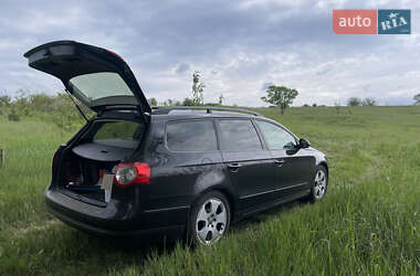 Універсал Volkswagen Passat 2010 в Вінниці