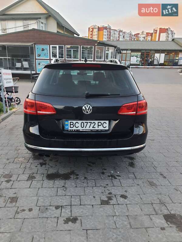 Універсал Volkswagen Passat 2011 в Львові