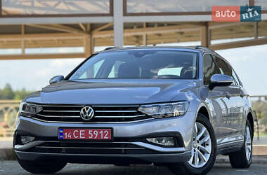 Універсал Volkswagen Passat 2020 в Дрогобичі