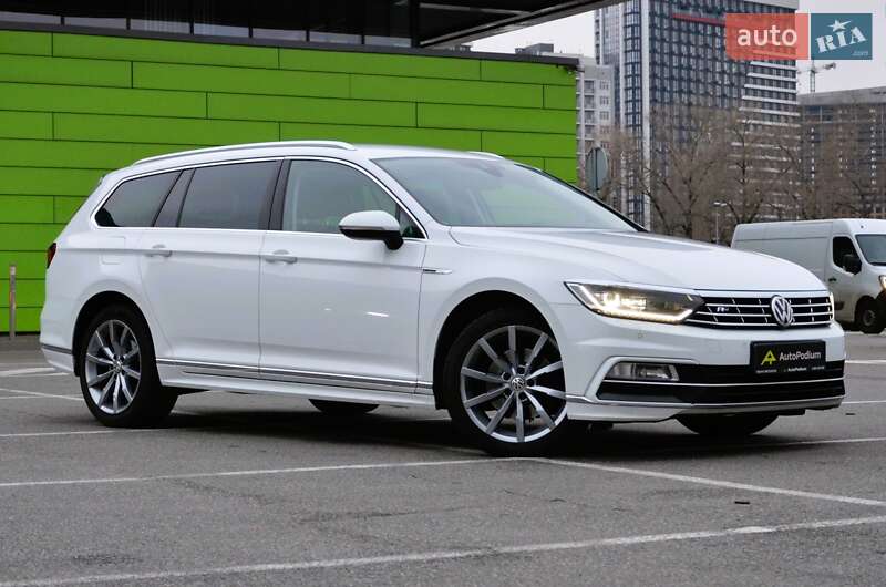 Универсал Volkswagen Passat 2018 в Киеве