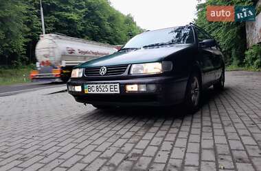 Универсал Volkswagen Passat 1994 в 