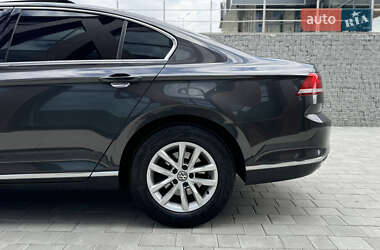 Седан Volkswagen Passat 2018 в 