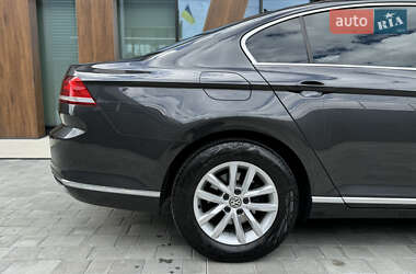 Седан Volkswagen Passat 2018 в 