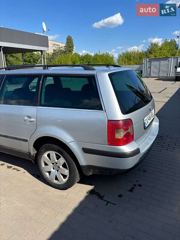 Универсал Volkswagen Passat 2001 в Смеле