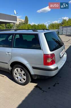 Універсал Volkswagen Passat 2001 в 