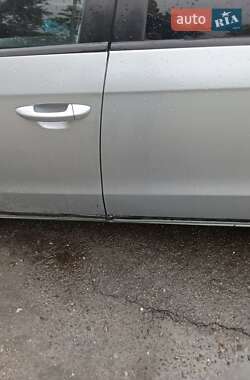 Универсал Volkswagen Passat 2013 в 
