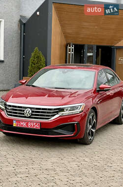 Volkswagen Passat 2022