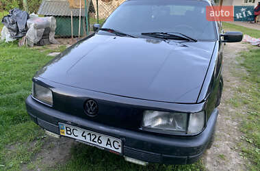 Універсал Volkswagen Passat 1991 в 