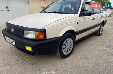 Седан Volkswagen Passat 1989 в 
