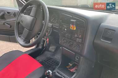 Седан Volkswagen Passat 1989 в 