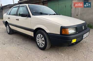 Седан Volkswagen Passat 1989 в 
