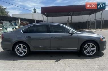 Седан Volkswagen Passat 2015 в 