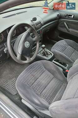 Универсал Volkswagen Passat 2003 в 