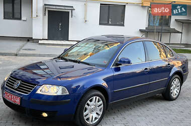 Седан Volkswagen Passat 2004 в 