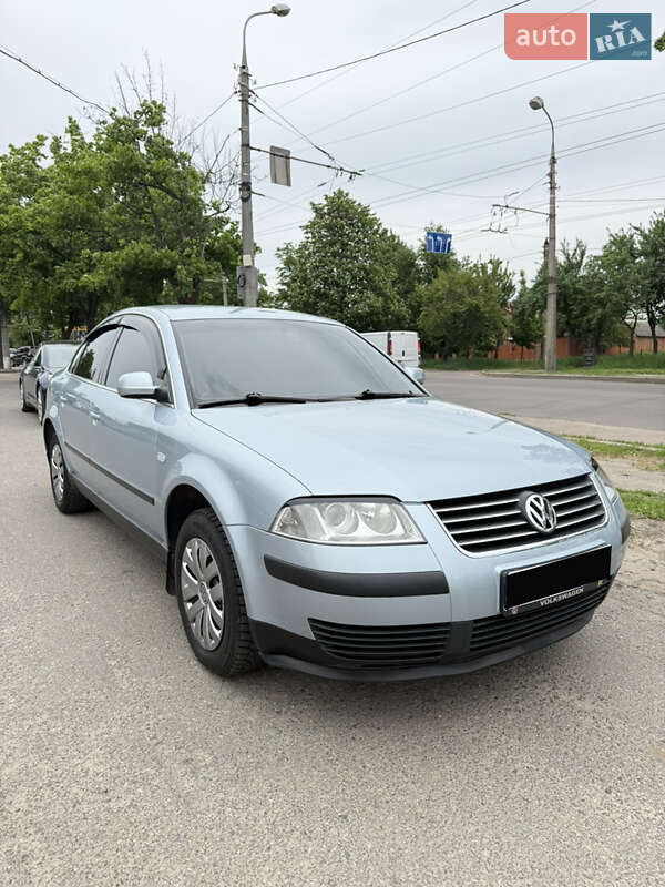 Седан Volkswagen Passat 2003 в Сумах