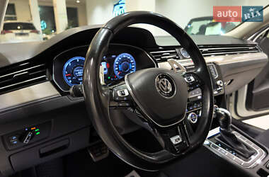 Седан Volkswagen Passat 2015 в 