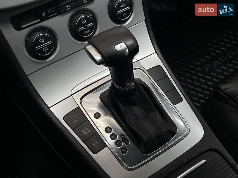 Універсал Volkswagen Passat 2008 в Вінниці