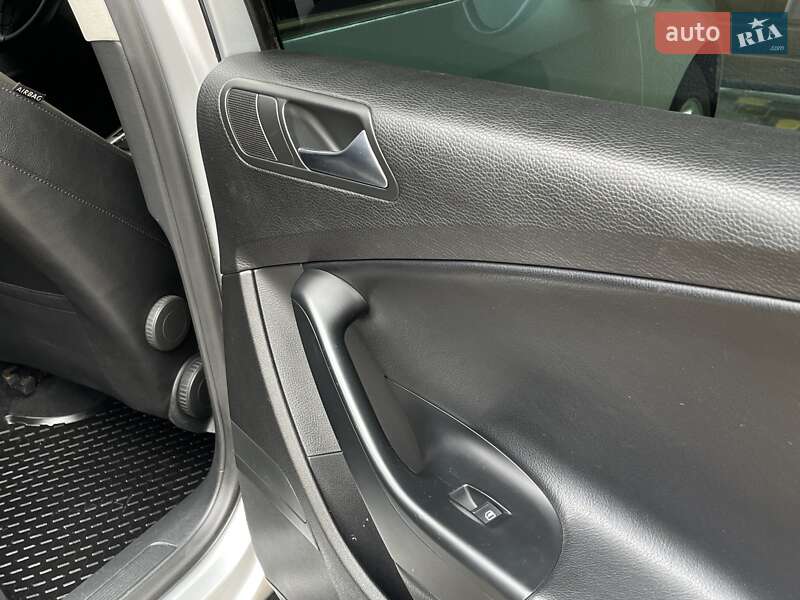 Універсал Volkswagen Passat 2008 в Вінниці
