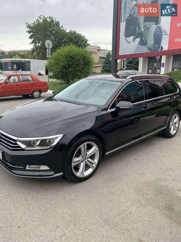 Універсал Volkswagen Passat 2015 в Харкові