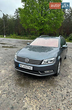 Универсал Volkswagen Passat 2011 в Маневичах