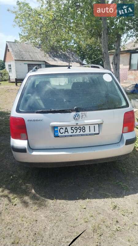 Універсал Volkswagen Passat 2000 в Черкасах
